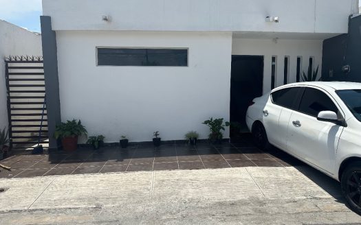 Casa en venta en Residencial El Roble, San Nicolas de los Garza