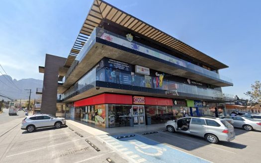Local Comercial en Renta Fórum Lincoln Monterrey Cumbres