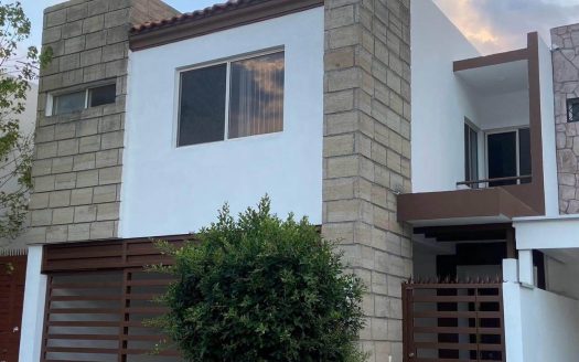 Casa en venta Brisas de Valle alto carretera nacional Monterrey NL