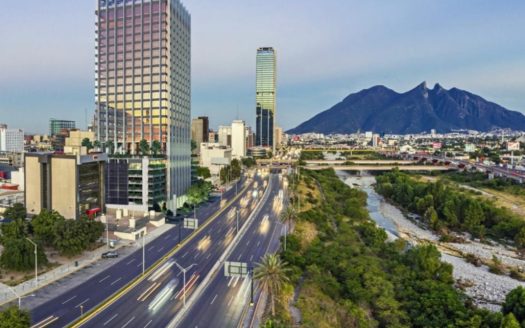 Venta de Oficina en Torre de Constitución, Monterrey