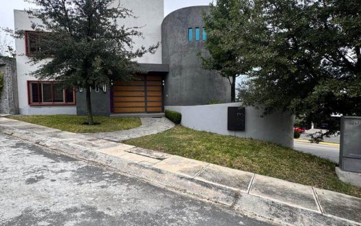 Casa en Venta en Palmares Residencial – Carretera Nacional