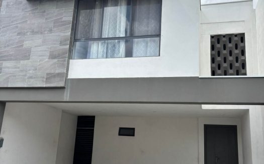 Casa en renta en privadas del Canadá, Escobedo