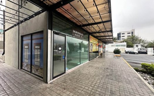 Local Comercial en Renta, Planta baja para Restaurante en San Pedro.