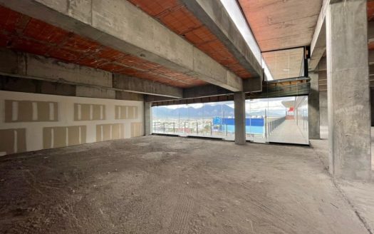 Local comercial en renta, Cumbres Monterrey