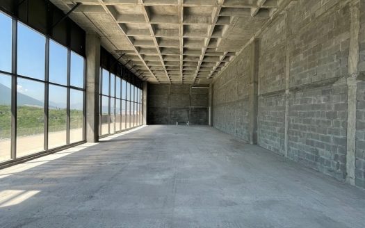 Local comercial en renta Cumbres Monterrey