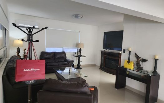Casa en venta en la colonia Anáhuac, San Nicolás