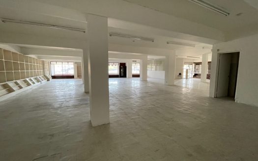 Renta de Local sobre Av. Eugenio Garza Sada
