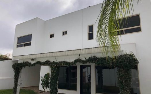 Casa en venta Aldabas de Cavazos Santiago