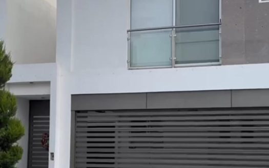 Casa en renta AMUEBLADA en Privadas del Canada sector: Vancouver