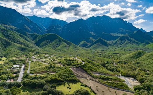 Terreno en venta en Carretera Nacional