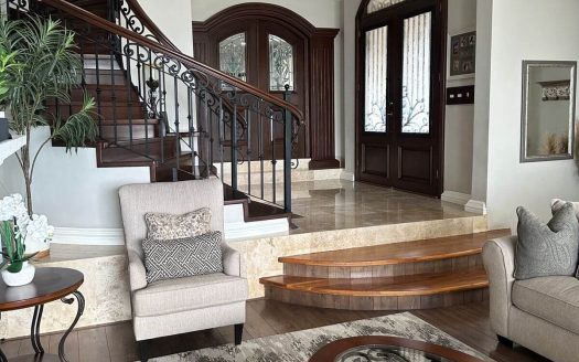 CASA EN VENTA EN LOMAS DEL ROBLE SAN NICOLAS DE LOS GARZA