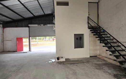 Bodega en Renta de 300mts en Valle del Marquéz Monterrey