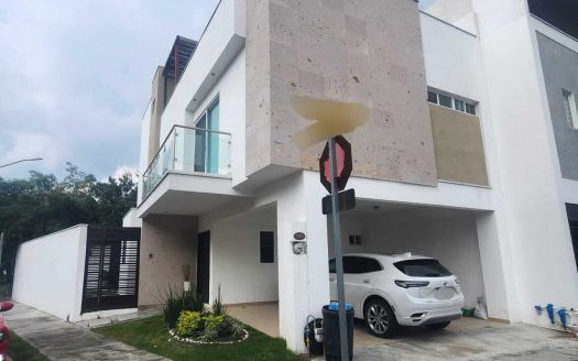 Casa amueblada en renta en Privadas del Canadá, Escobedo
