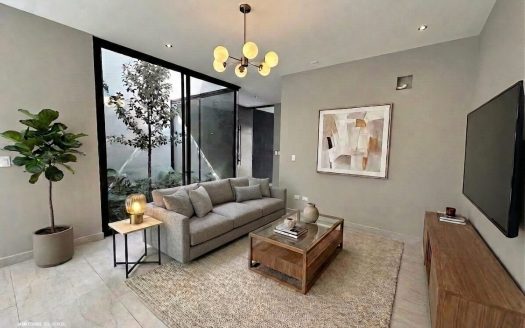 Casa nueva en Venta en Carretera Nacional, Zona del Barro