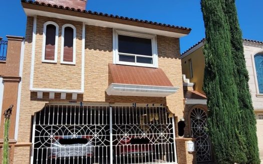 Casa en venta en Cerradas de Anáhuac sector Premier, Escobedo