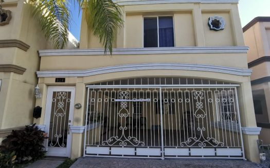 Casa en venta en Cerradas de Anáhuac, Escobedo